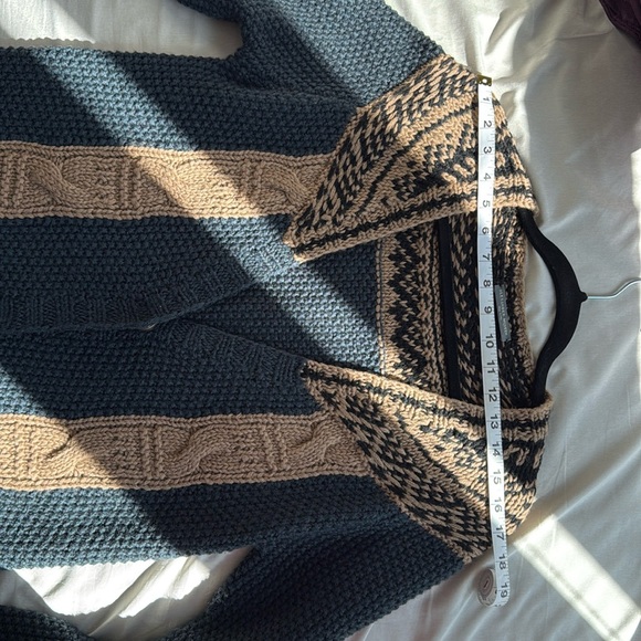 Alexander McQueen brand new without tags sweater 100% soft wool, never used‼️ - Picture 10 of 10